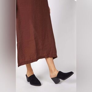 Intentionally Blank | DEANDRE Black Mules 🖤